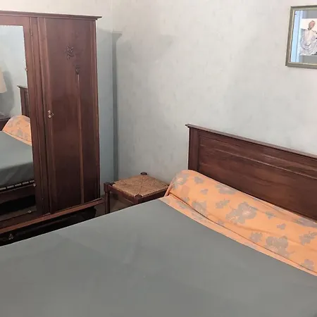 Rochenoir Apartment *